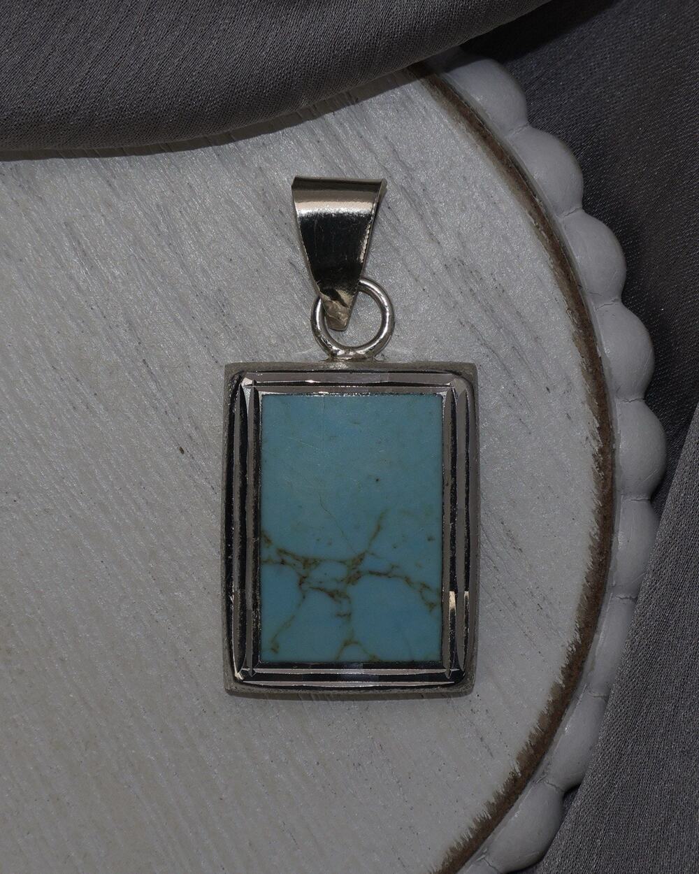 Vintage Mexico Sterling Silver Turquoise Pendant 9.5G / 1.8in